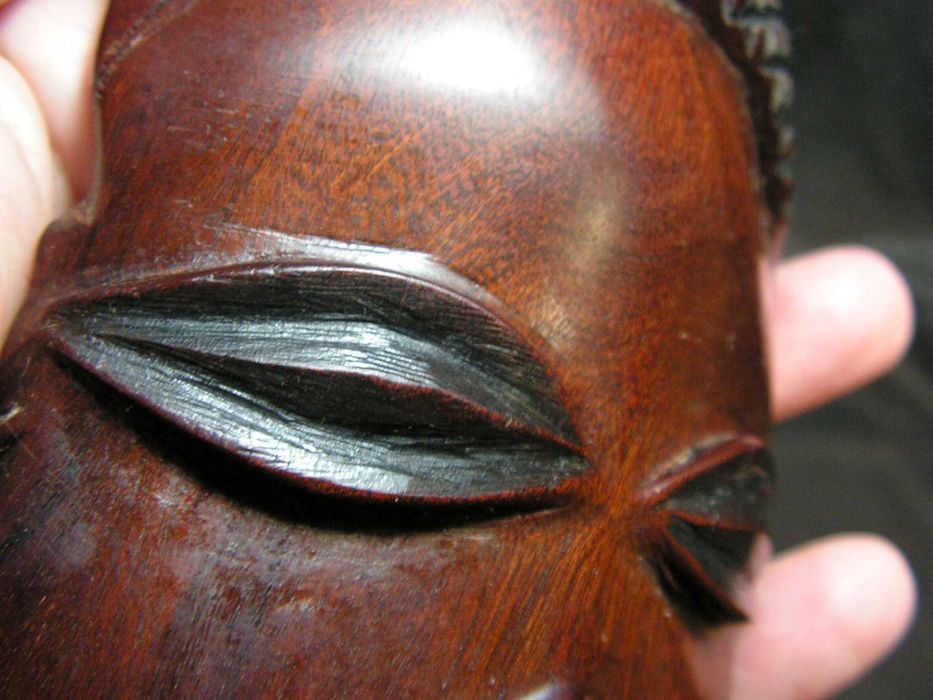 Дърворезба -  африканска женска глава с гривна от абанос за подарък