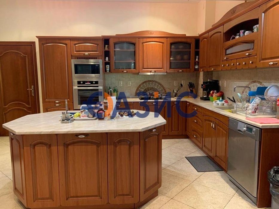 Луксозна вила близо до Варна, България на парцел от 550 кв. м.