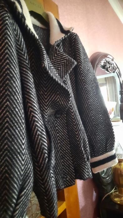 Продаётся тёплая курточка