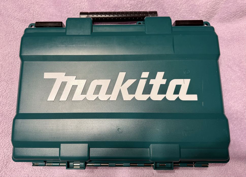 Makita HR 2630 ciocan rotopercutor