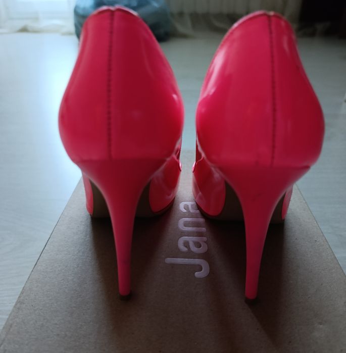 Обувки на висок ток -37 номер