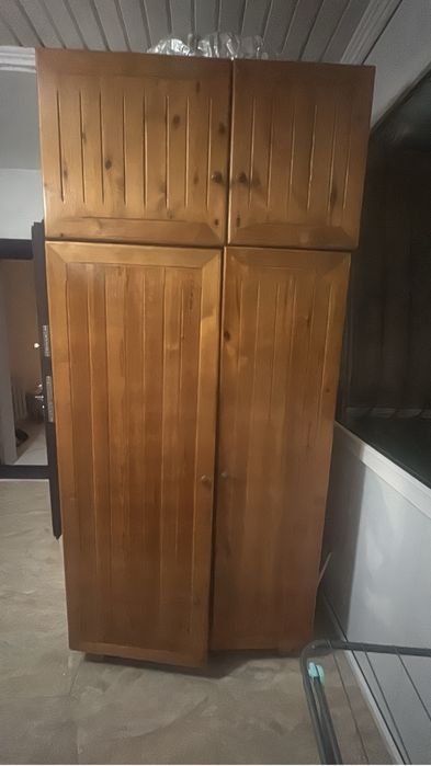 Продам шкафы деревянные