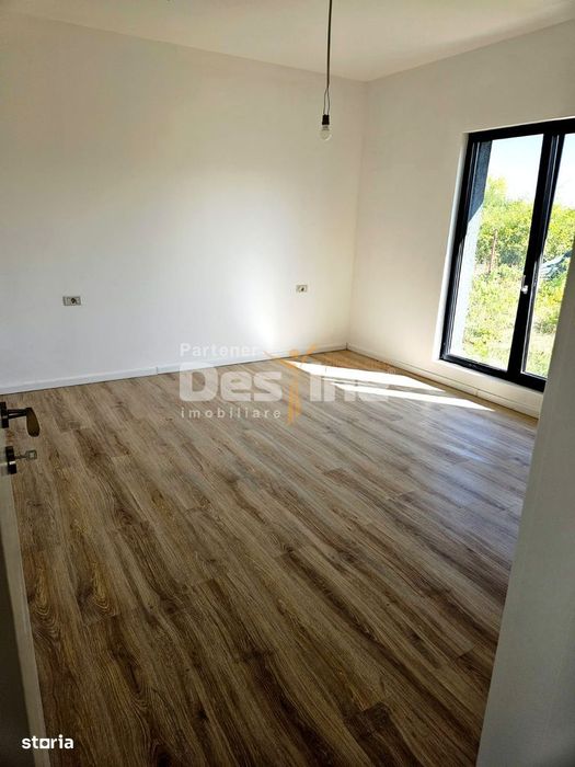 Casa moderna de vanzare | Zona VIȘAN | decomandat, 3 camere, loc de p