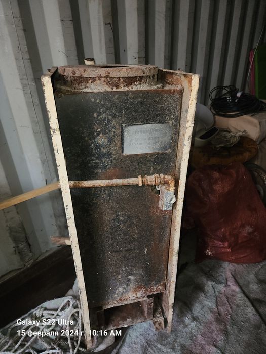 Котёл заводской продаётся