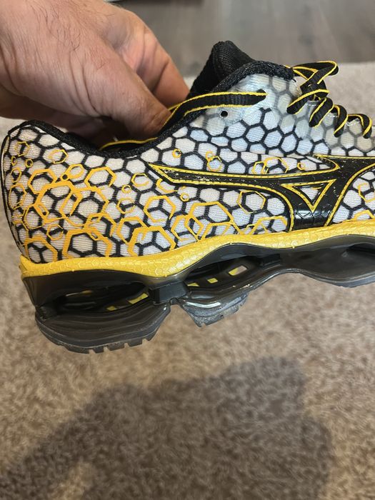 Mizuno Wave Prophecy 3-оригинални маратонки