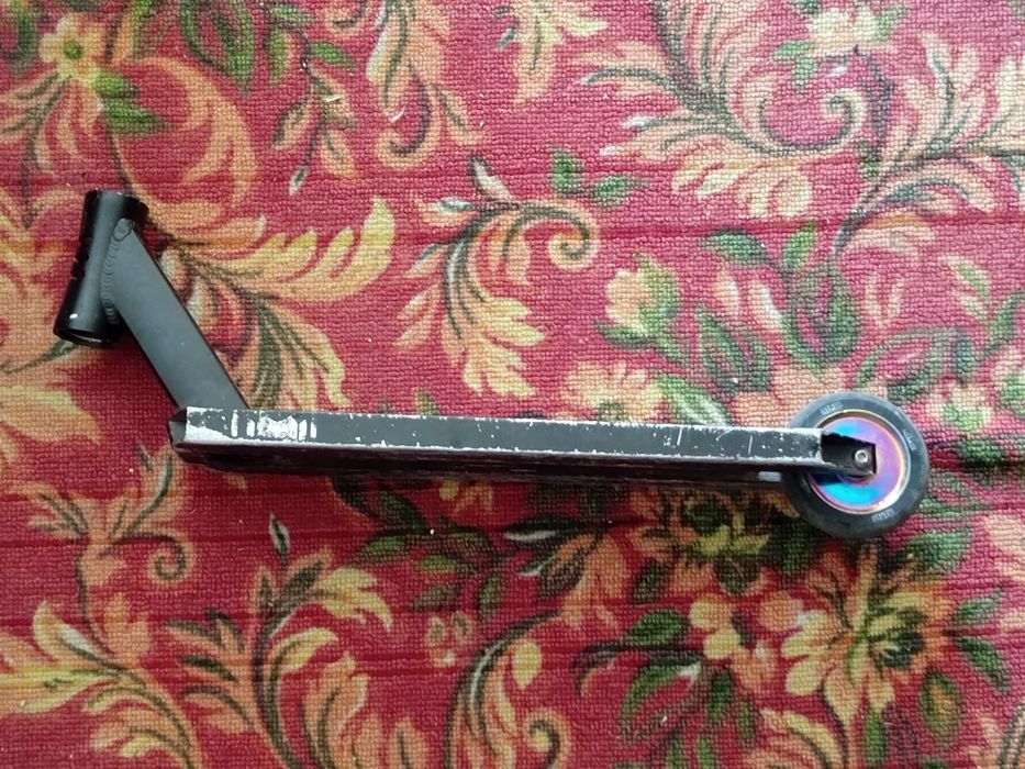 Продам трюковой самокат