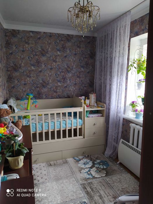 Продам детскую кроватку