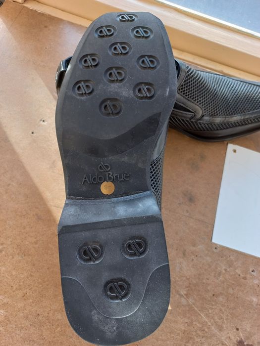 Продаются мужские туфли