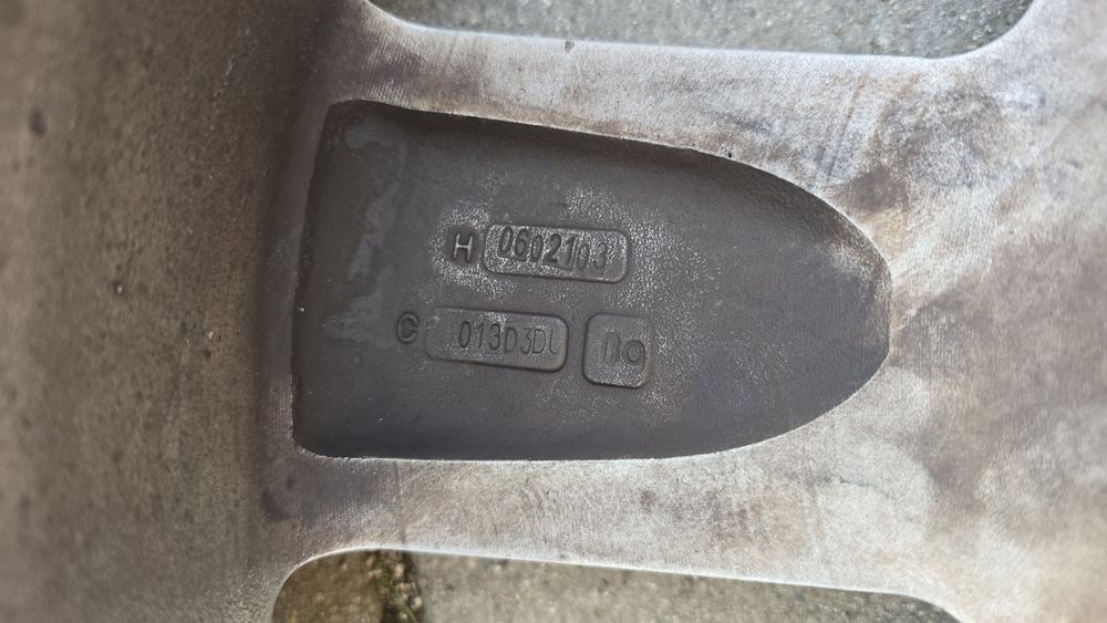 Джанти от Ауди 18 8J 5x112 с гуми Michelin