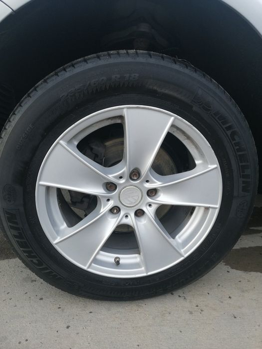 Продавам Volkswagen