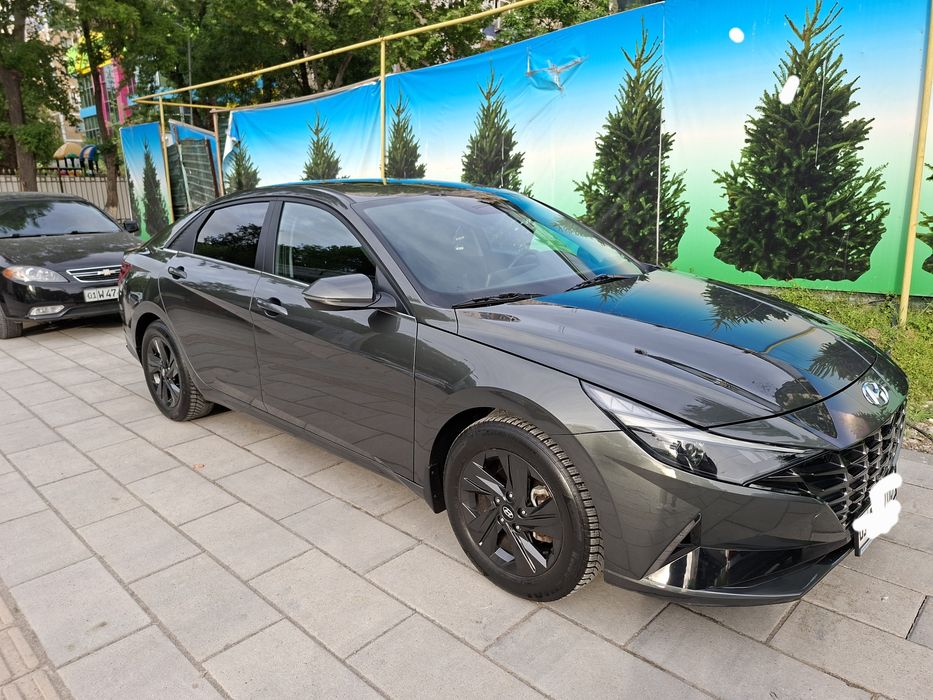 Продаю срочно сваю Хундай Элантра фул. Тоза. Чистая.