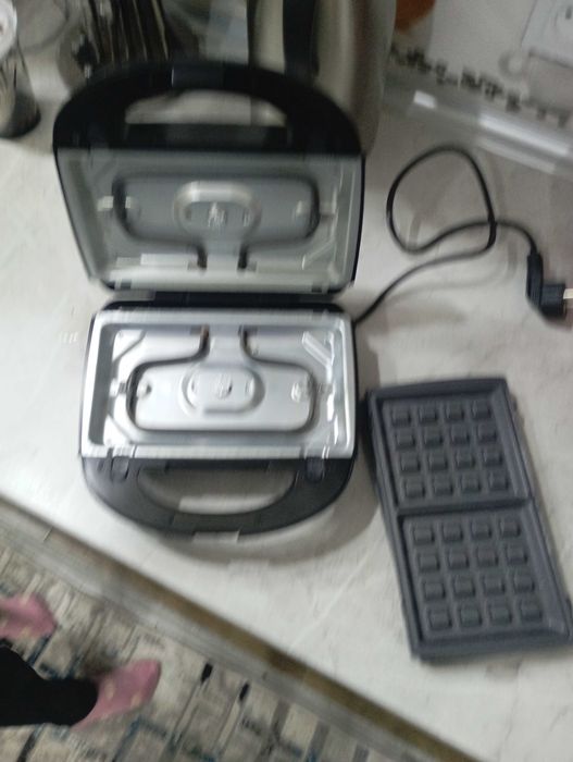 Pichinik pishiradgan pech sotladi