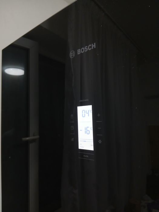 Холодильник BOSCH