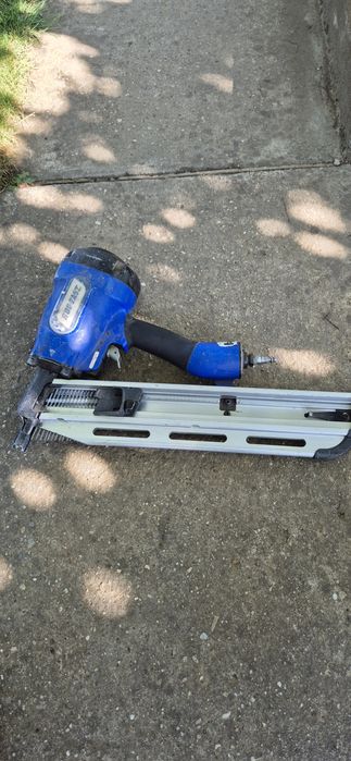 Pistol pneumatic cuie lemn DuoFast 90mm