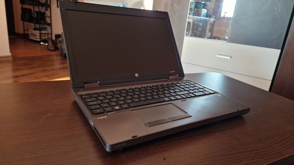 Laptop HP ProBook 6560b SSD Samsung 750 gb, 8 gb RAM, placă RADEON.