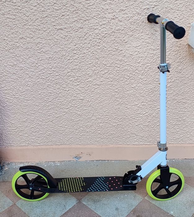 Trotineta/ pliabilă/ 100kg/ Aluminiu/ Roti 200mm/ Freestyle/copii/ NOU