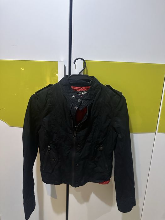 Оригинални Guess яке