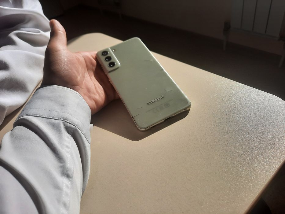 Samsung galaxy s21 fe