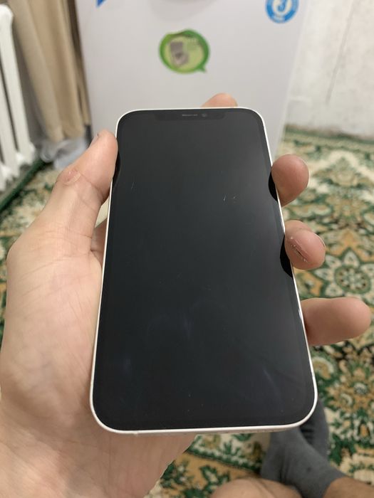 Iphone 12 128 гб и iphone XS 64гб