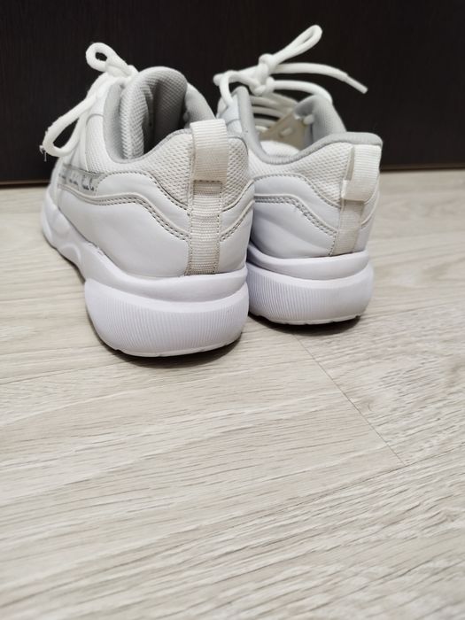 Adidasi Pierre Cardin