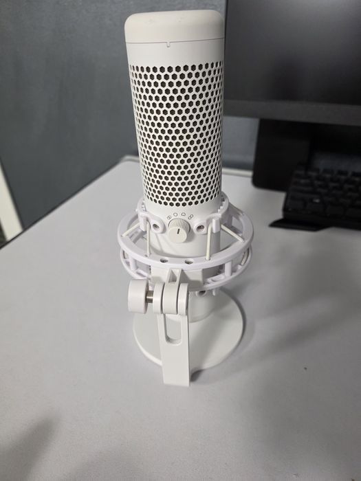 Микрофон HyperX Quadcast S Бял