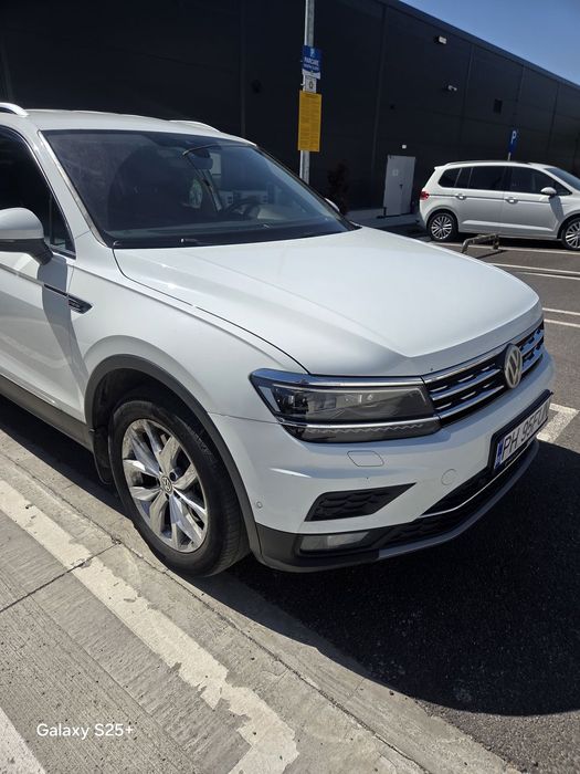 Volkswagen Tiguan VW Tiguan 2.0 diesel DSG Highline AllSpace (7 locuri)