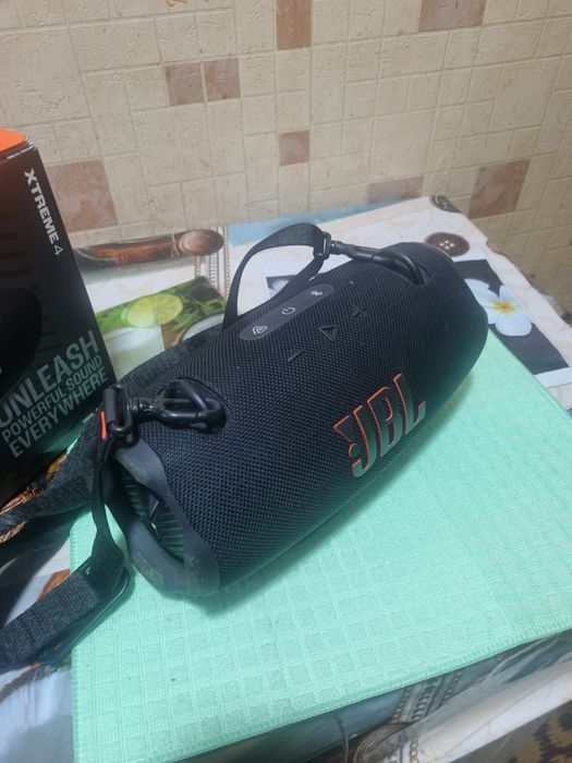 Колонка JBL  XTEME4
