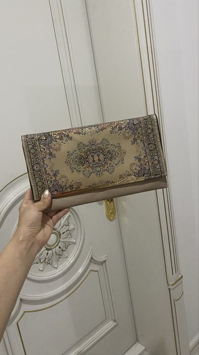 Клатч с ковровым узором
