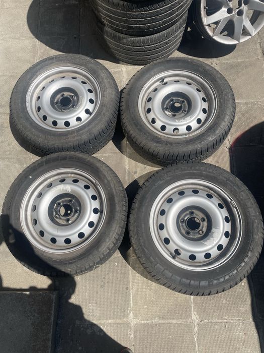 Джанти 16R 5x108 с гуми 215 60 16c