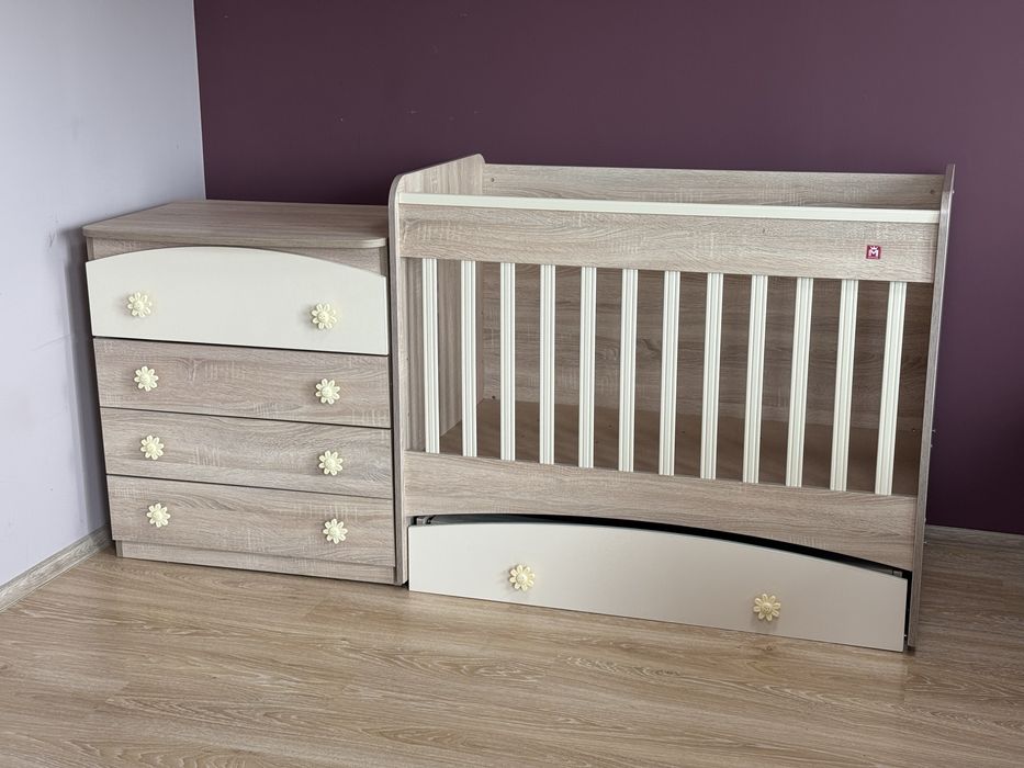 Детска кошара-люлка и скрин