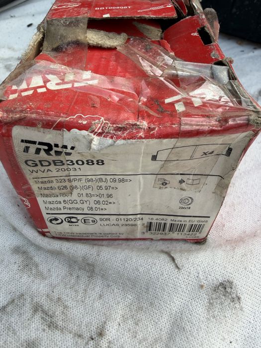 Нови задни накладки TRW GDB3088 Mazda 323 626 Mazda 6 Premacy RX7