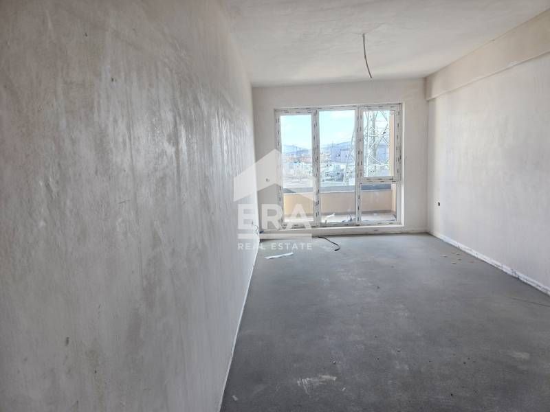 Просторен двустаен апартамент в ж.к. Витоша, подходящ за инвестиция ил