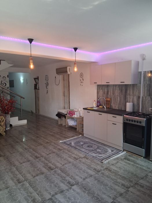 Cazare în vila zona Delfinariu