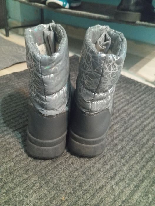 Продам сапоги на девочку