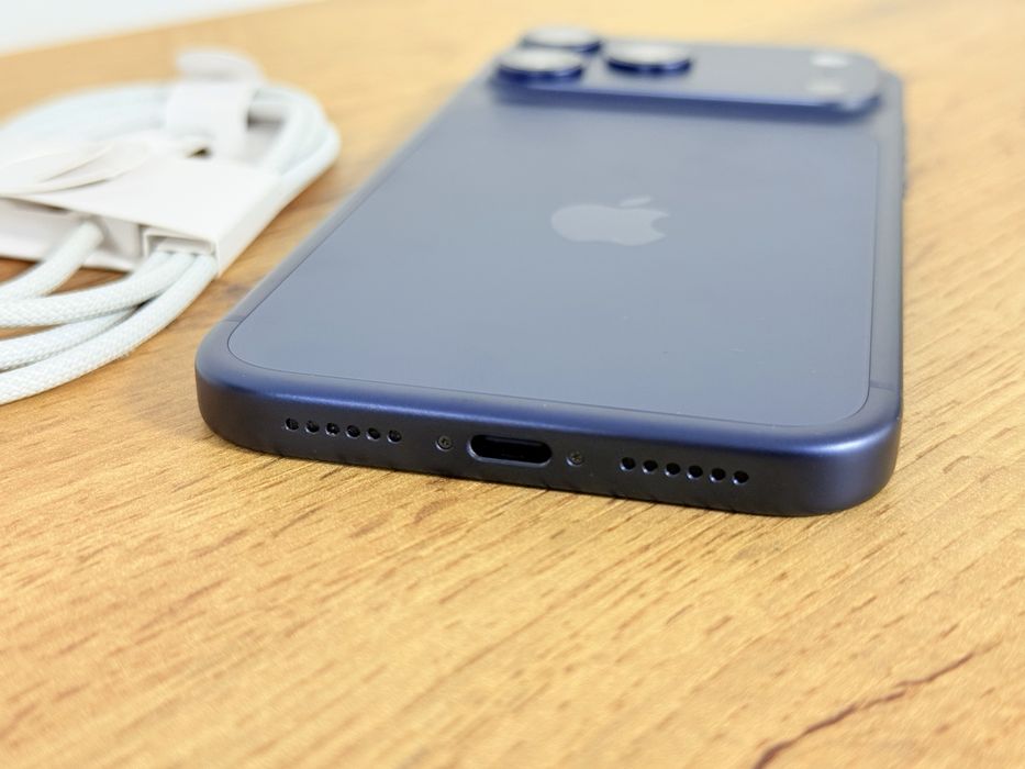 iPhone 17 Pro Max 39 зареждания!!!