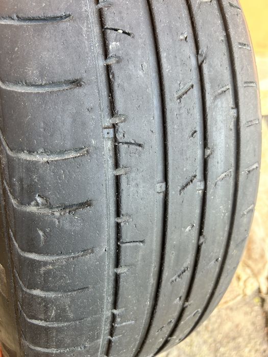 Продам резину Bridgestone 235/55R19