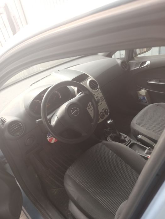 Masina Opel Corsa