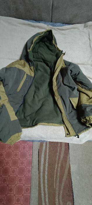 Продам костюм демисезонный.