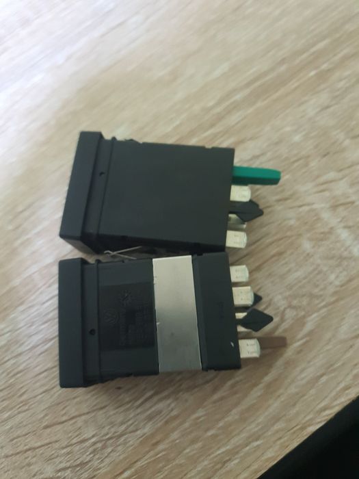 Buton încălzire scaun original VW – verde + maro – Passat B5