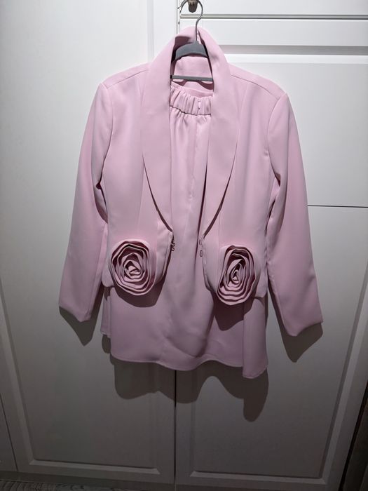 Нов костюм Valentino