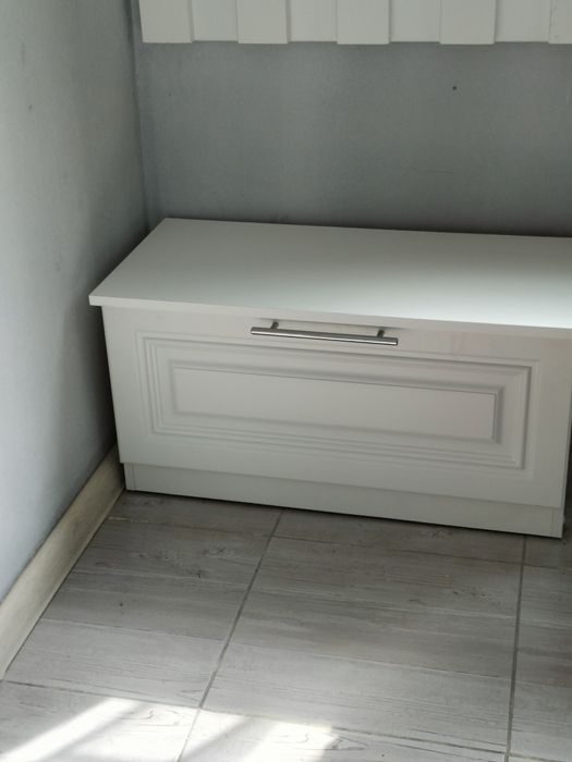 Вешалка с тумбой для прихожей