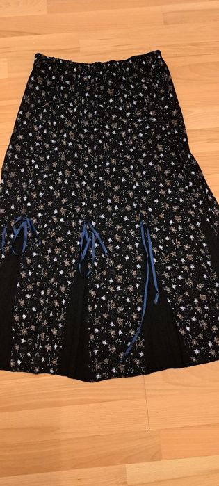 Fusta dama pe elastic ,noua ,talie 120 cm