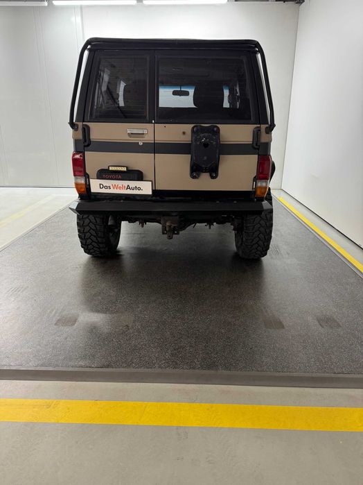 Toyoyta Land Cruiser  LJ 1990 Offroad