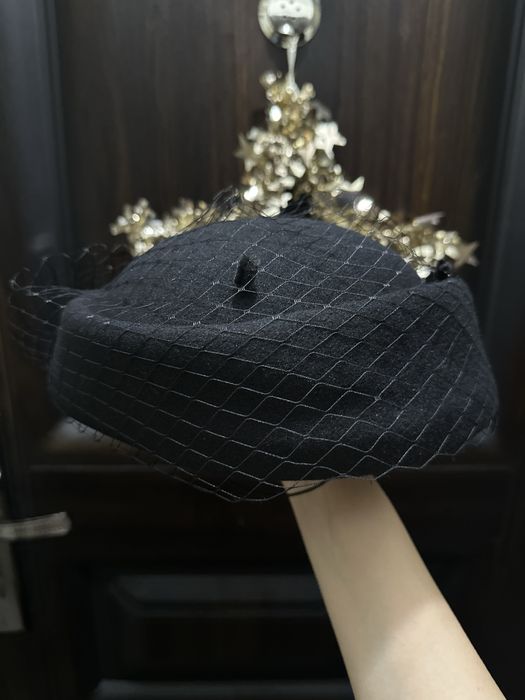 Шляпа таблетка с вуалью