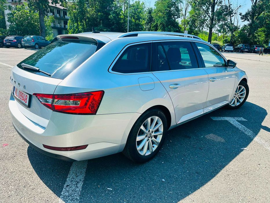 SKODA Superb 2020 — imagine 4