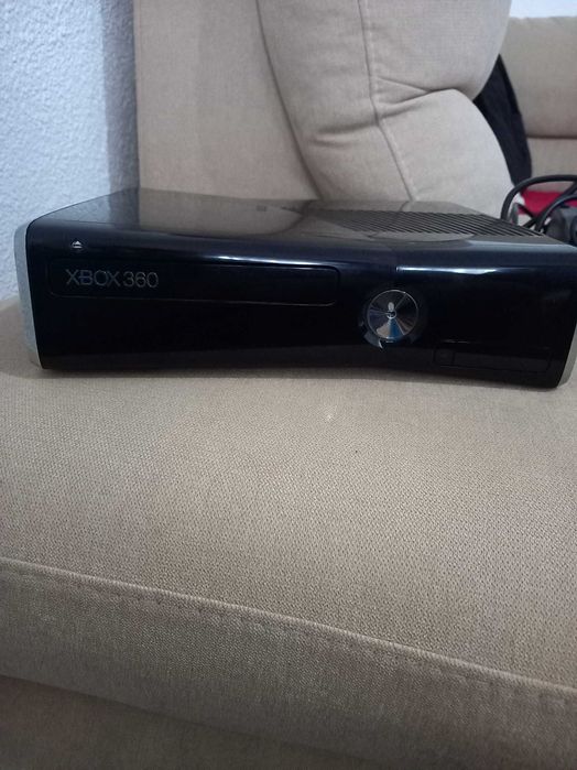 Vand xbox 360 stare buna