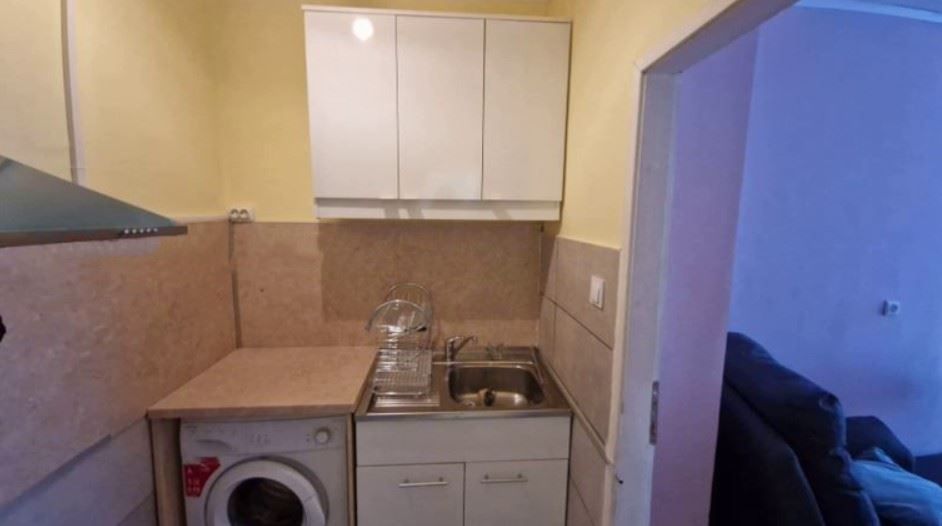 Дава се под наем Двустаен апартамент в София, Бъкстон - 55 кв.м за 648.21 € - Снимка #3