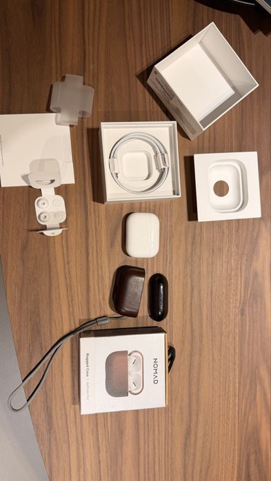 Apple AirPods Pro - series 1 - conditie excelenta - originală
