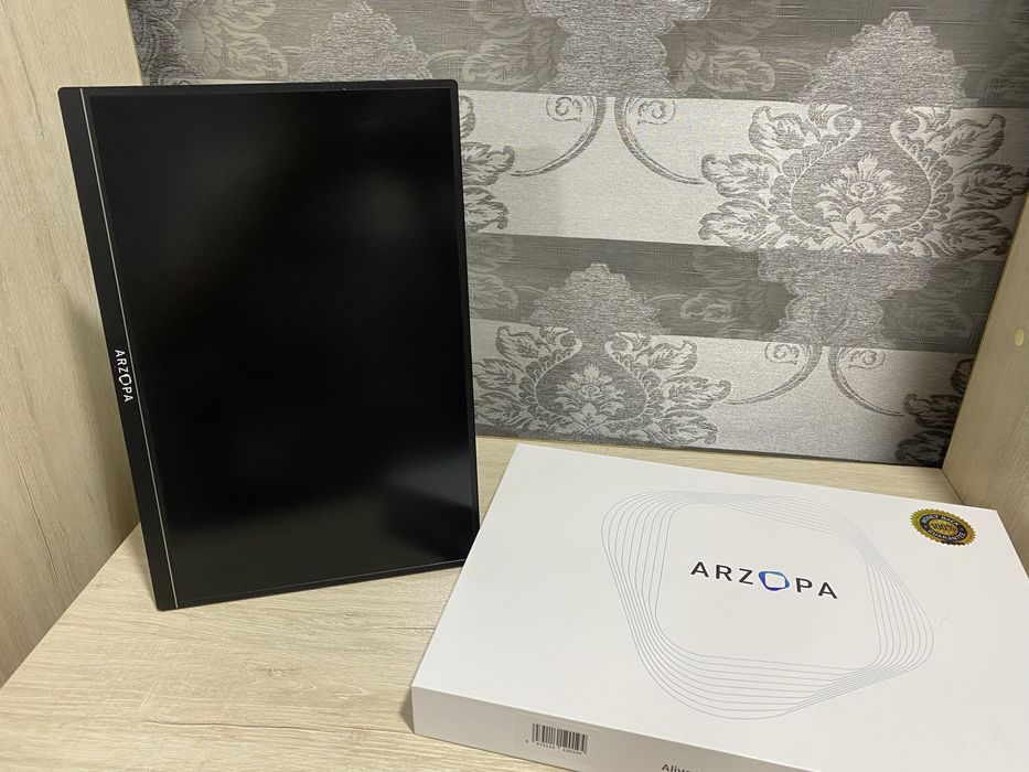 Arzopa Z1RC 16.1” 2.5K Portable Monitor — Deyarli Yangi