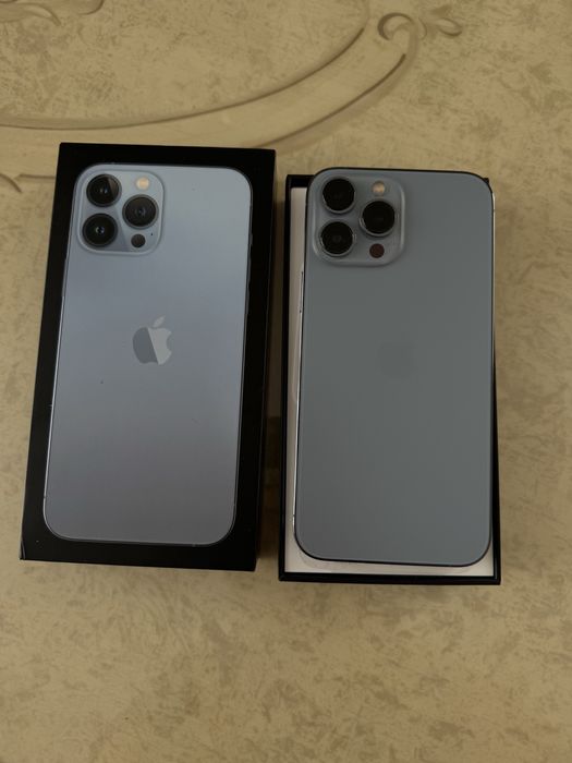 Мобильный телефон